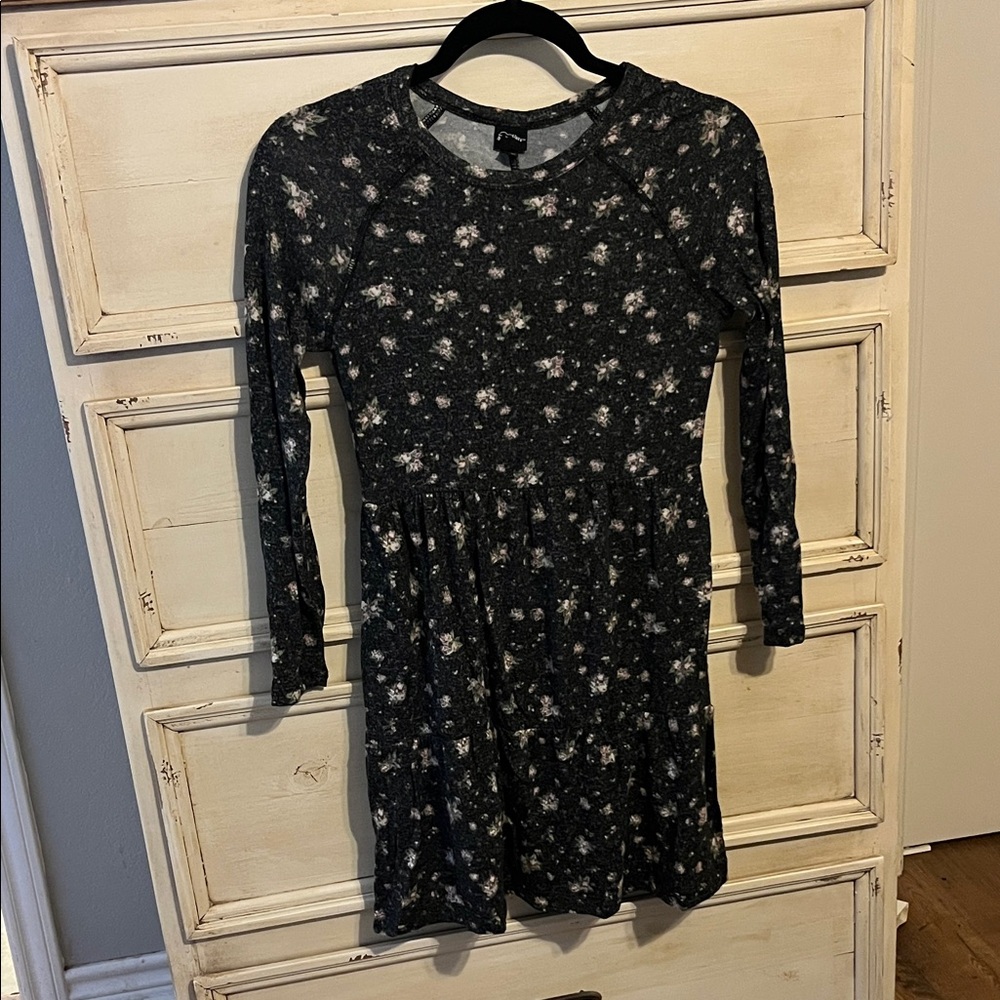 Art Class Black Floral Long Sleeve Dress